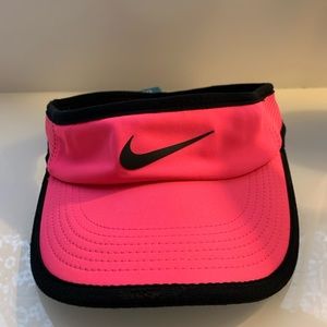 NWT Nike Feather Light Dri Fit Womens Neon Pink Visor
